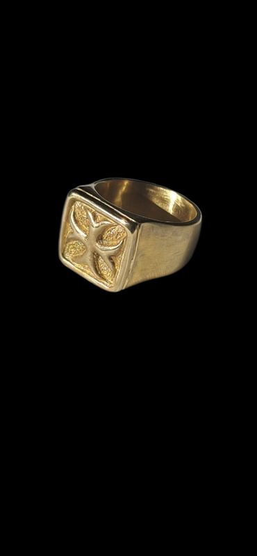 Anello con stemma templare, ispirato a modello antico spagnolo, in bronzo, fusione a cera persa realizzato su misura in tutte le misure