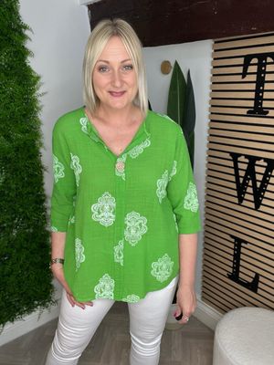 Button Detail Top - Patterned Green