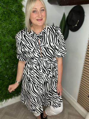 Tie Front Zebra Tunic Top/Dress - Black & White ( SALE NONE RETURNABLE )