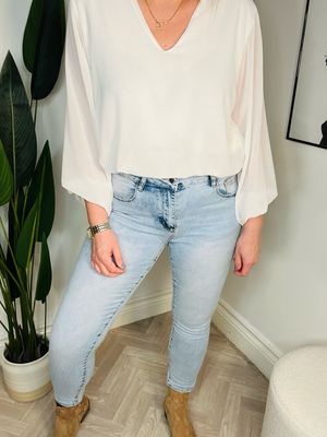 Push Up Jeans - Light Wash ( Sale None Returnable) Push Up Jeans - Light Wash ( Sale None Returnable)