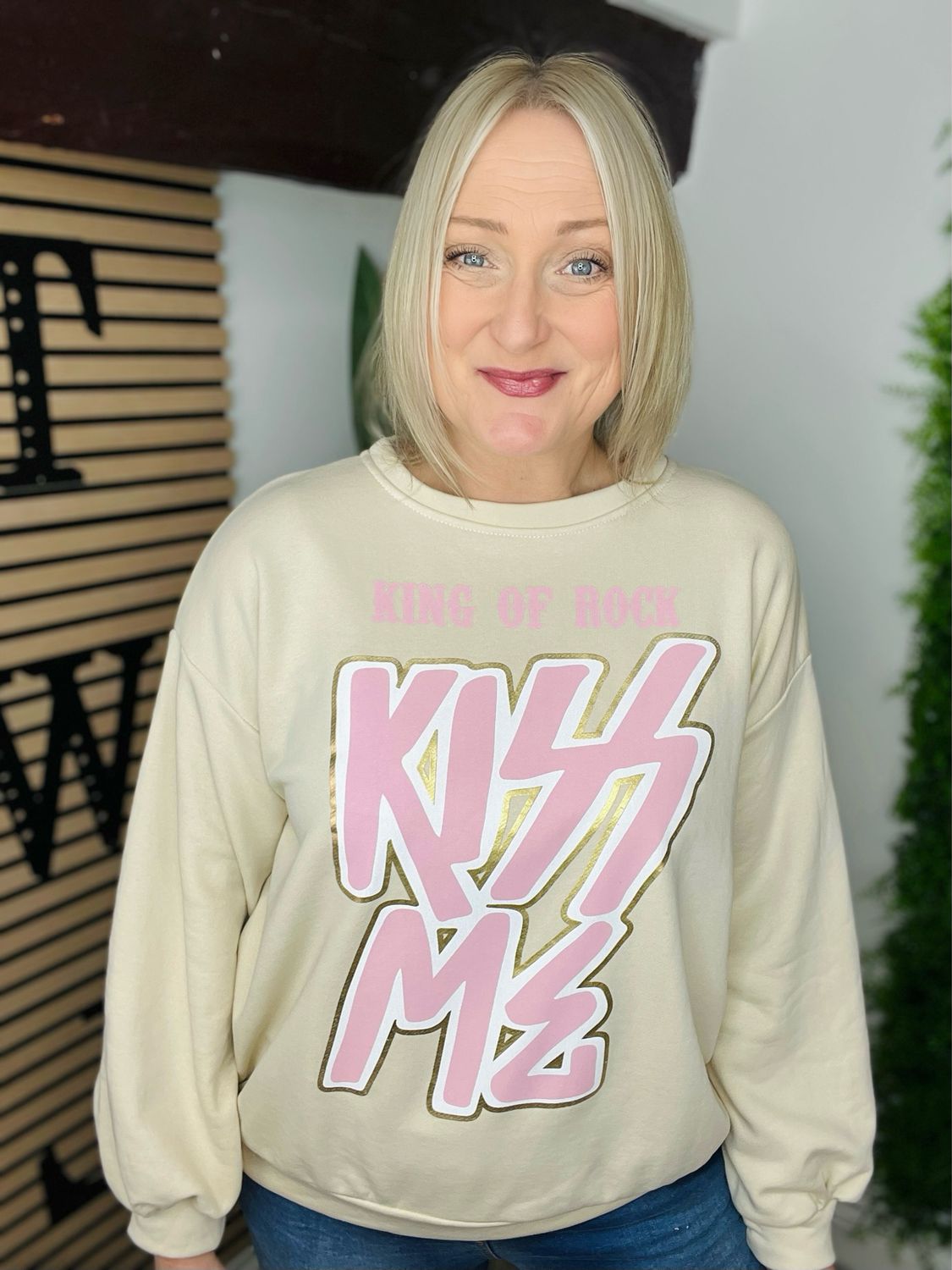 KISS ME Sweatshirt - Stone Sale None Returnable