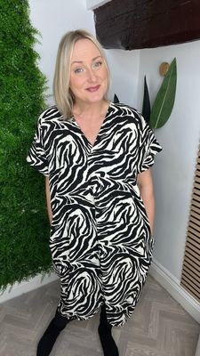 Zebra Dress With Pockets - Black & White