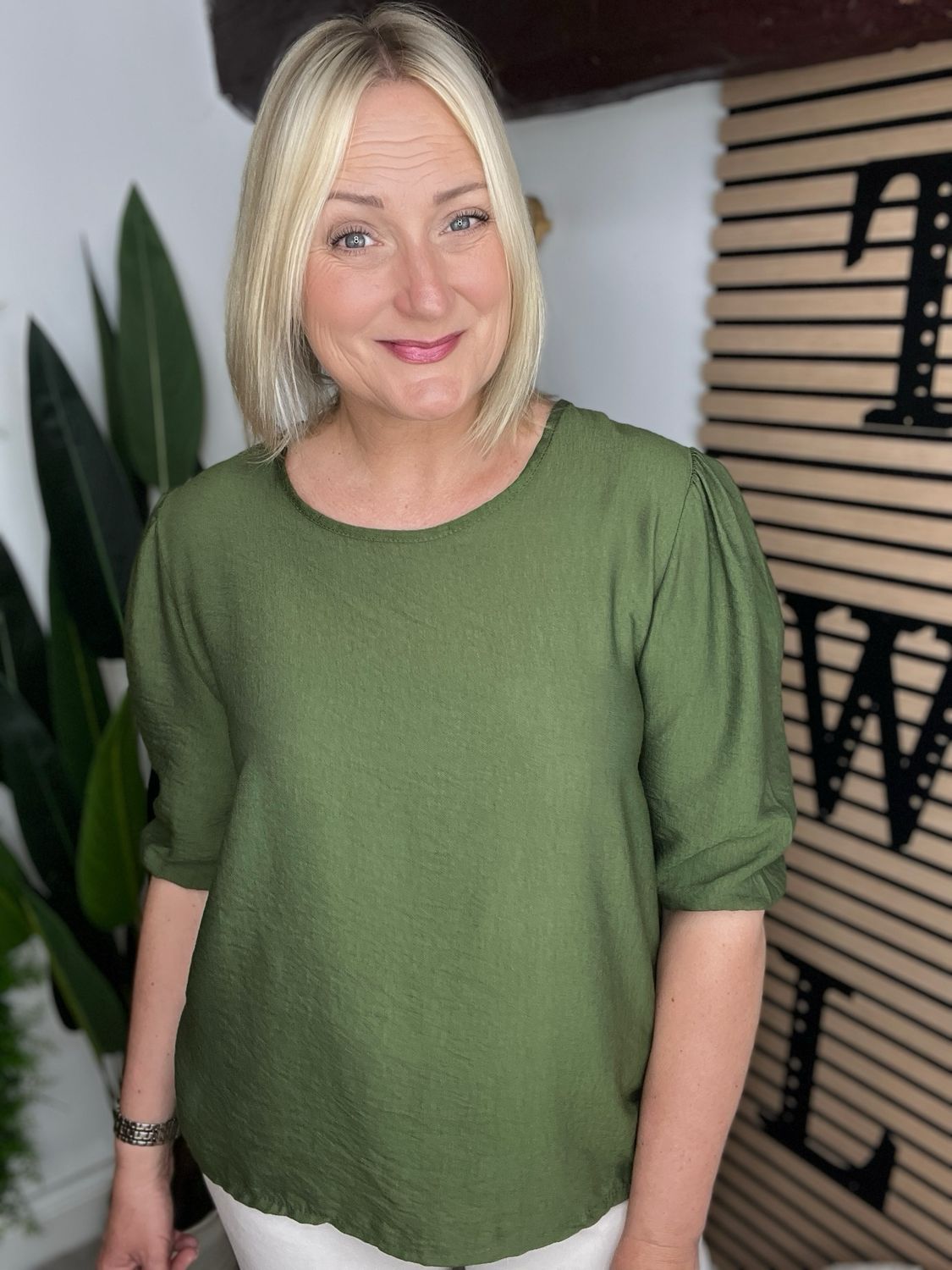 Puff 3/4 Sleeves Top - Olive