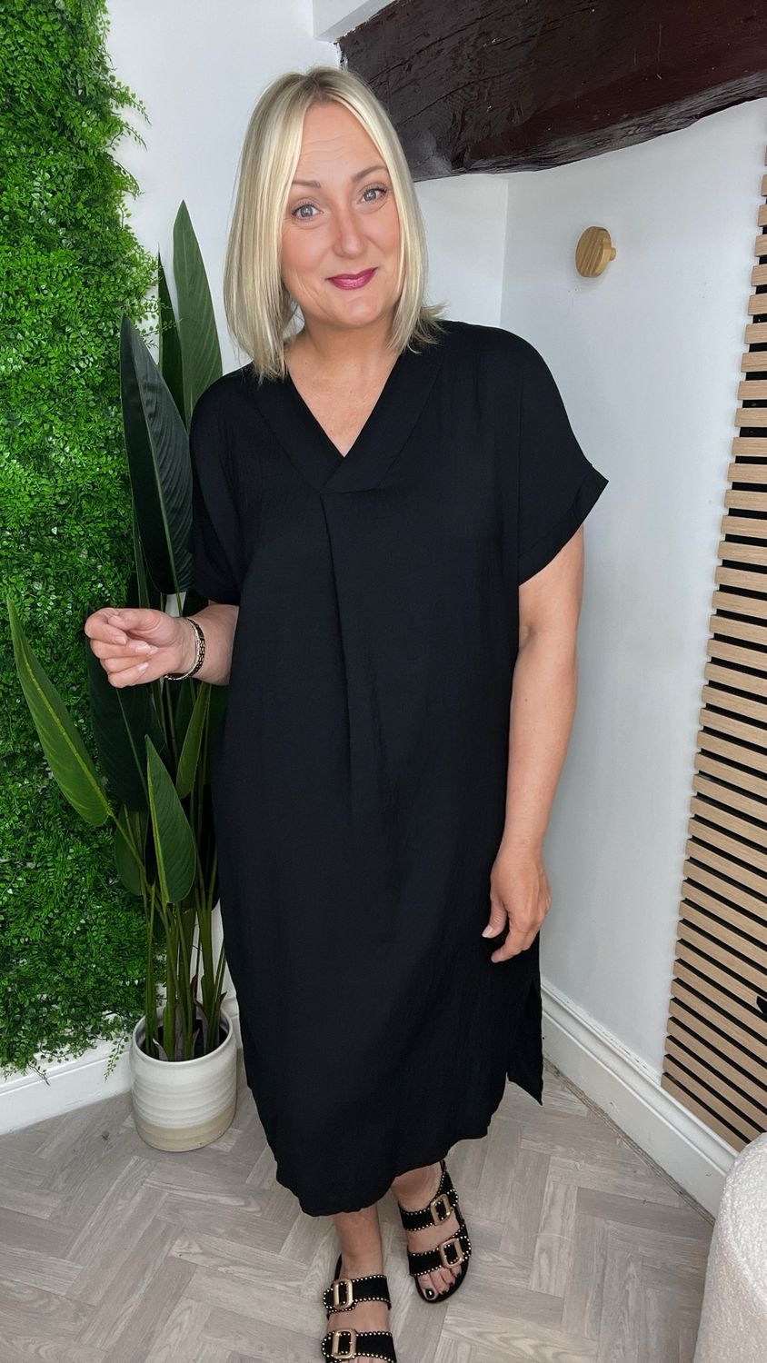 Loose Shift Dress - Black