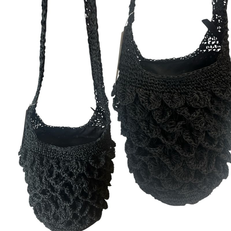 Woven Scalloped Crossbody Bag - Black