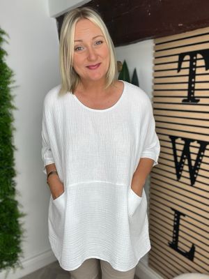 Floaty Waffle Top With Pocket Detail - White