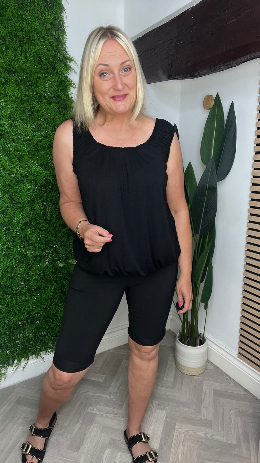 Magic Shorts - Black