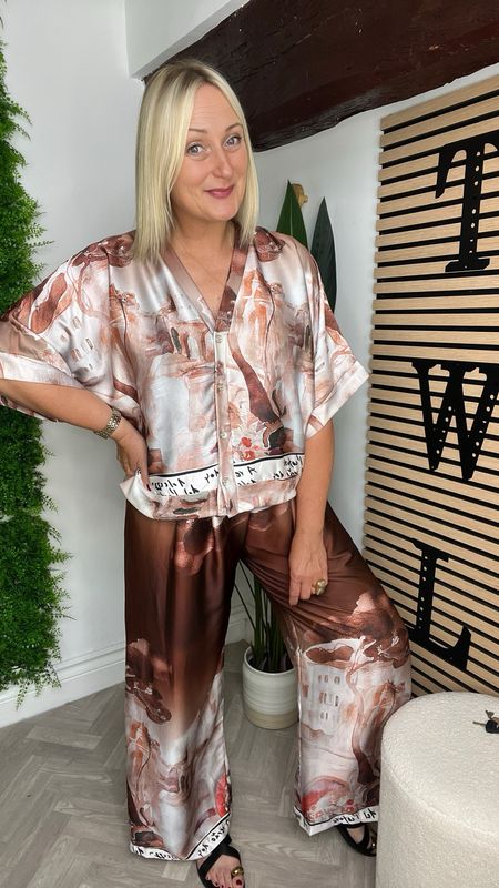 Provence Satin Fell Co-ord - Camel Tones
