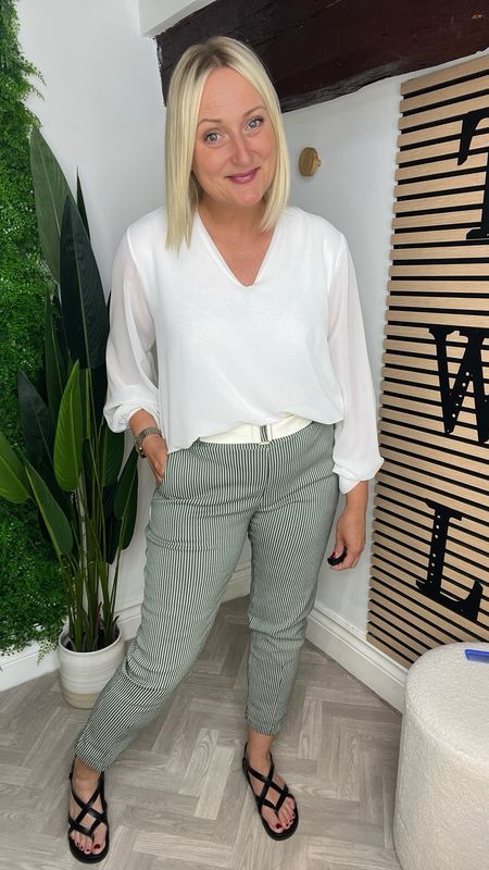 Striped Magic With Belt - Khaki