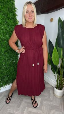 Pleat Column Dress With Tie Belt - Wine