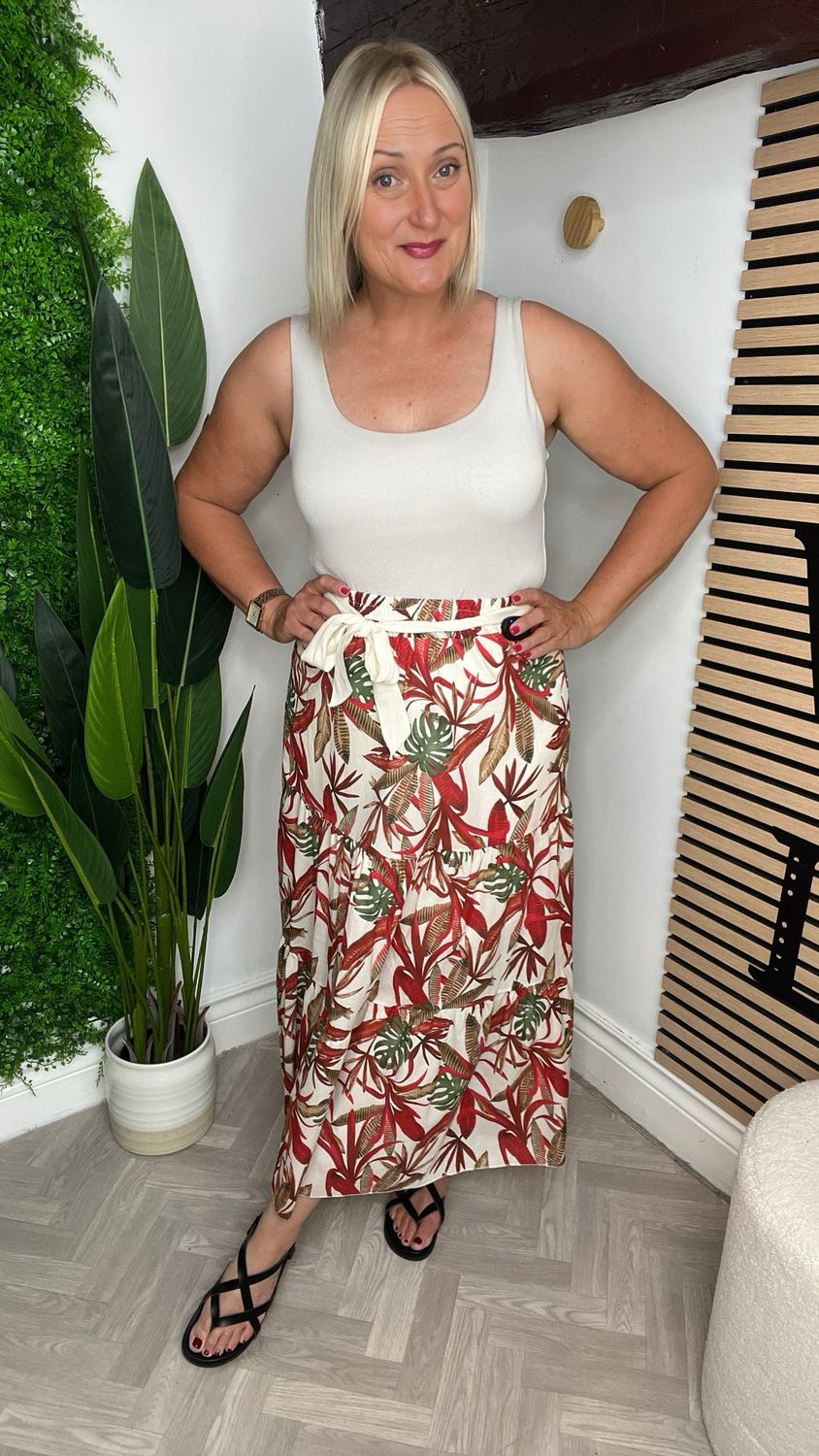 Palm Skirt With Smock Hem - Red Mix