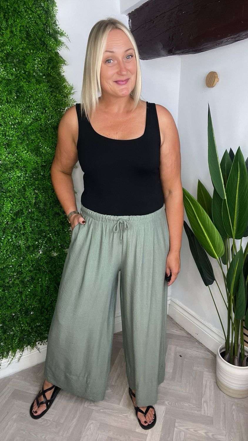 Wide Leg Drawstring Trouser - Khaki