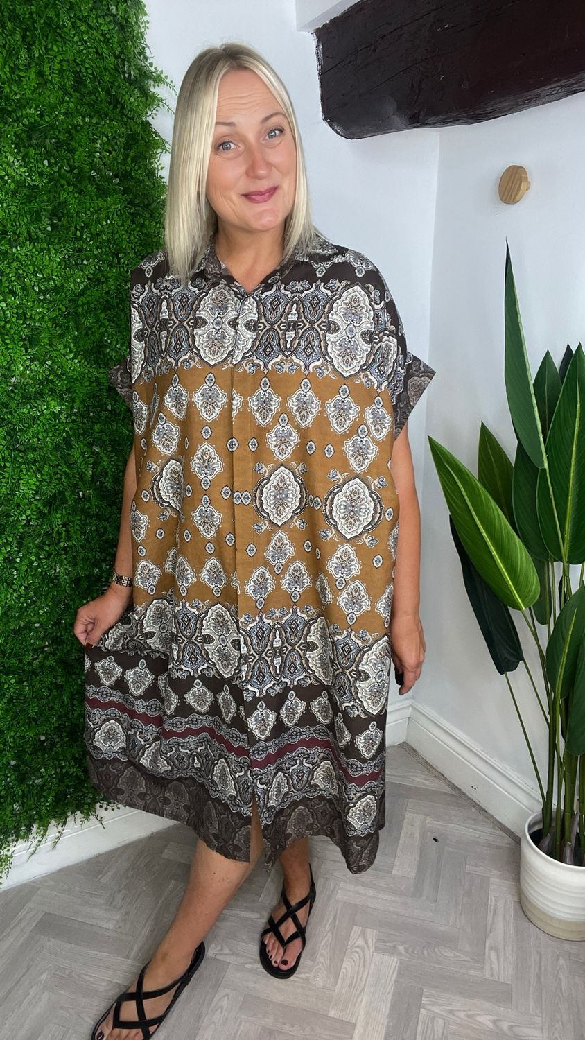 Paisley Shirt Dress/Throw On - Camel Mix