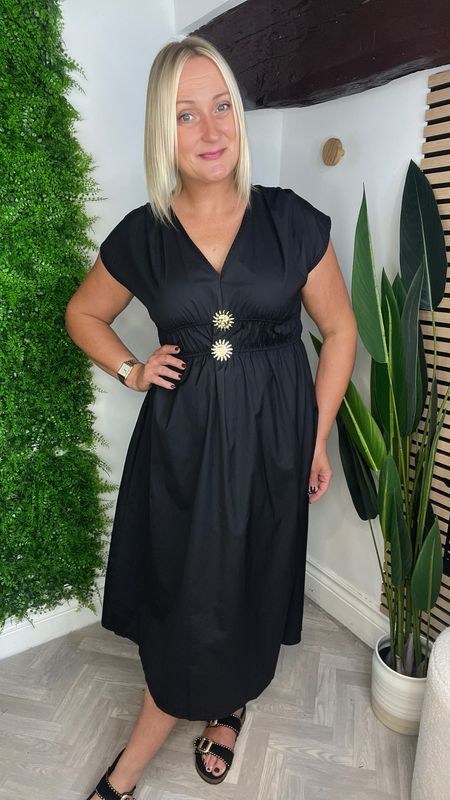 Sun Brooch Dress - Black