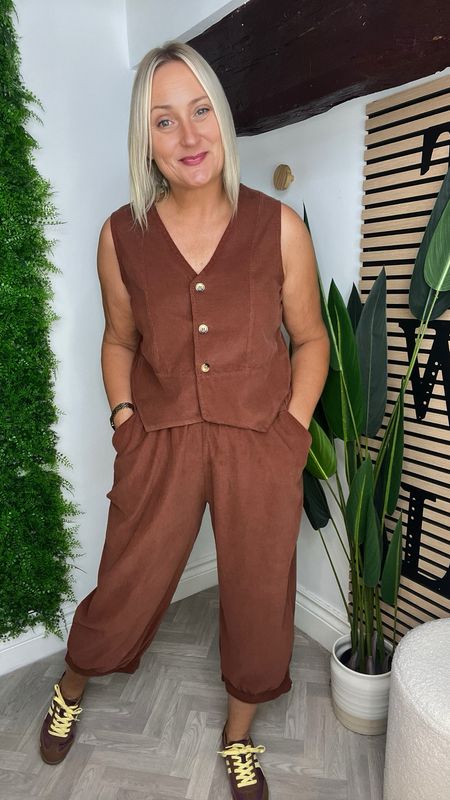 Barrel Corduroy Trousers - Caramel
