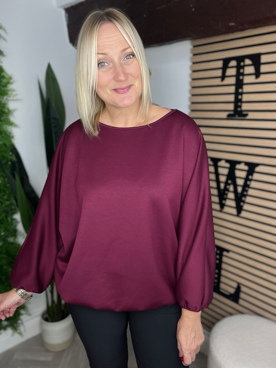 Scuba Bubble Hem Top - Wine