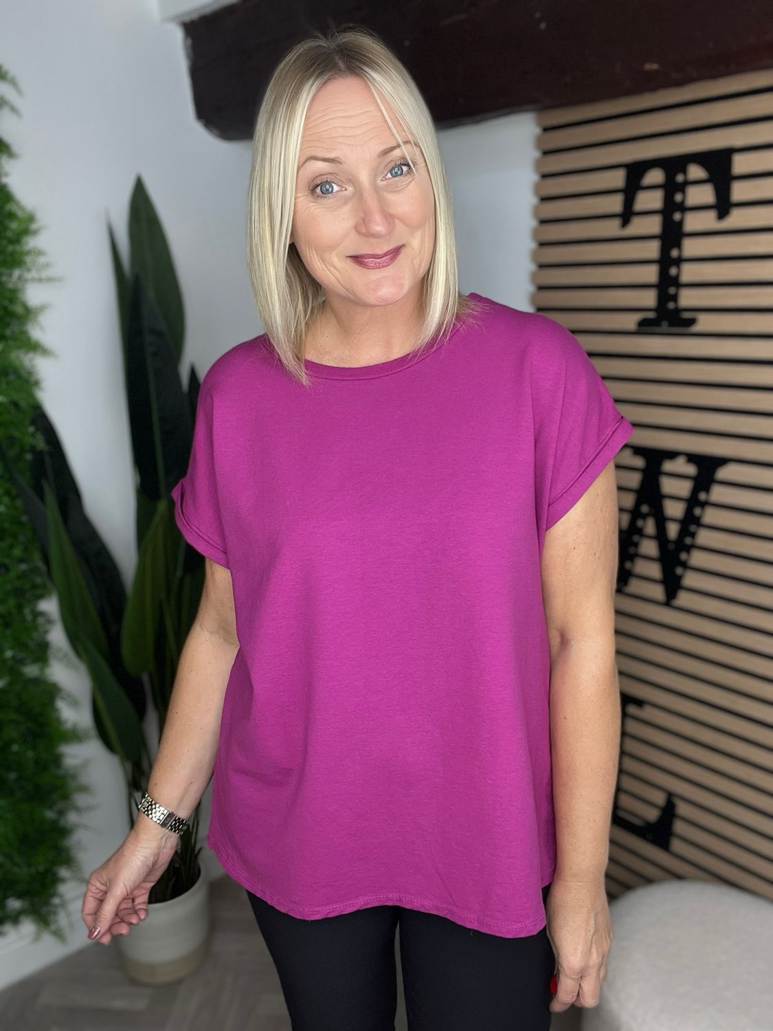 Capped Sleeve Tee - Magenta