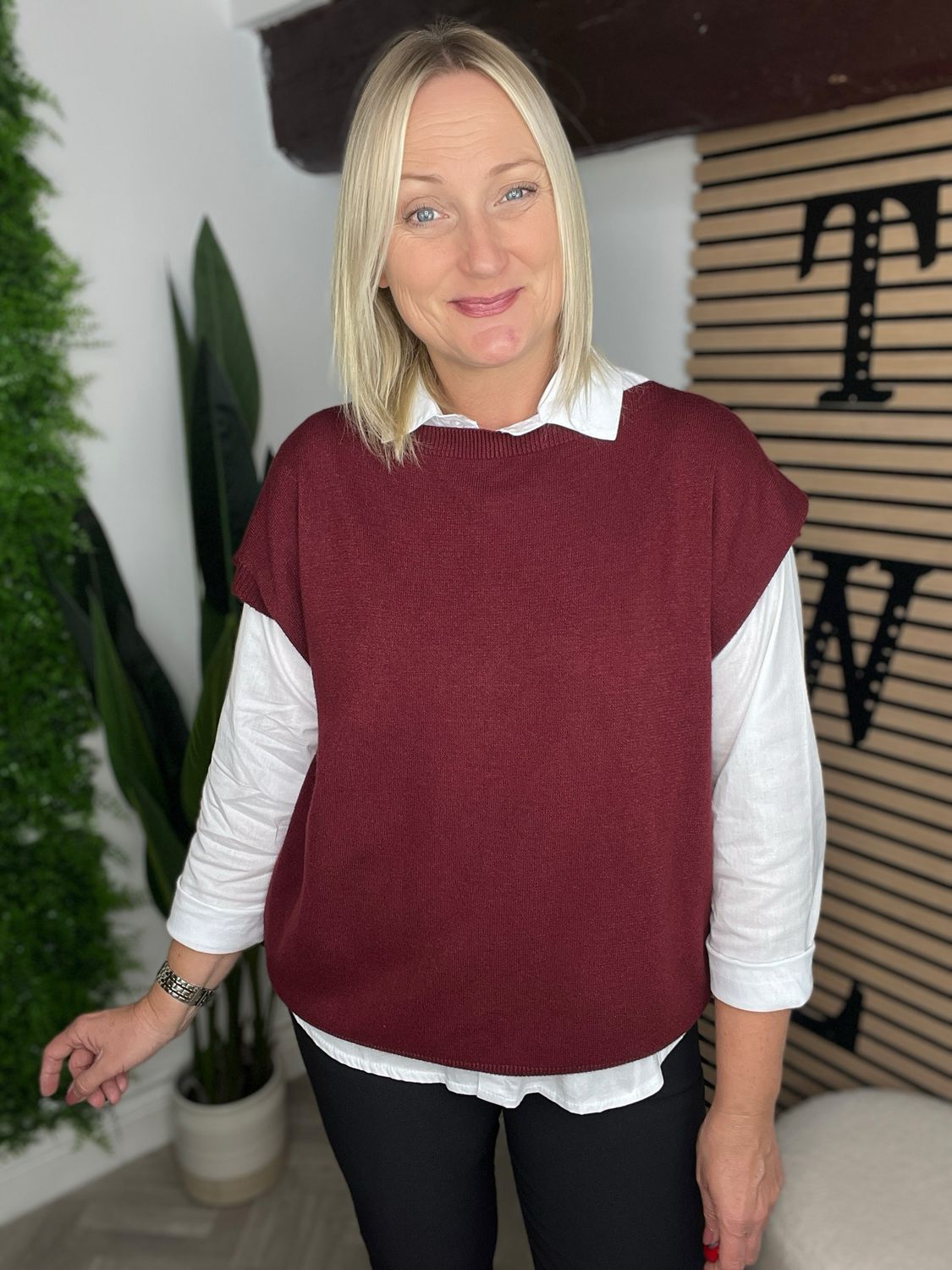 Sleeveless Knit Set - Wine