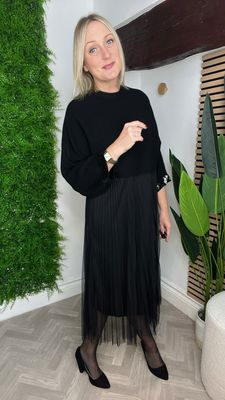Pleated Jumper Dress With Sequin - Black Pleated Jumper Dress With Sequin - Black