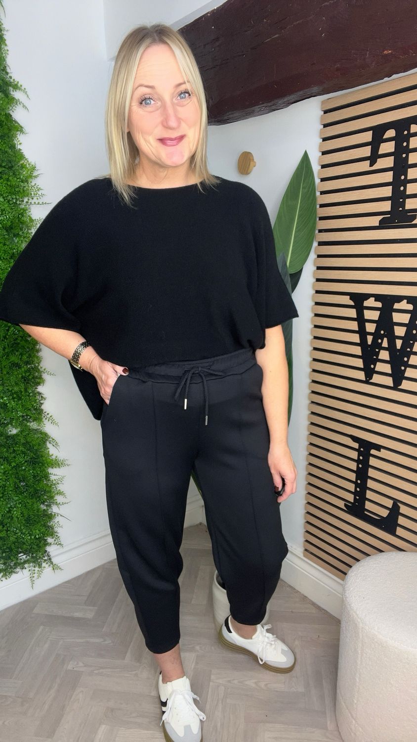 Pin Tuck Scuba Tapered Trousers - Black