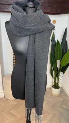 Reversible Scarf - Black & Ecru