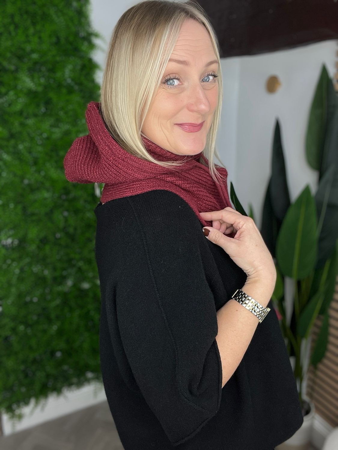 The Snood Hood - Wine The Snood Hood - Wine