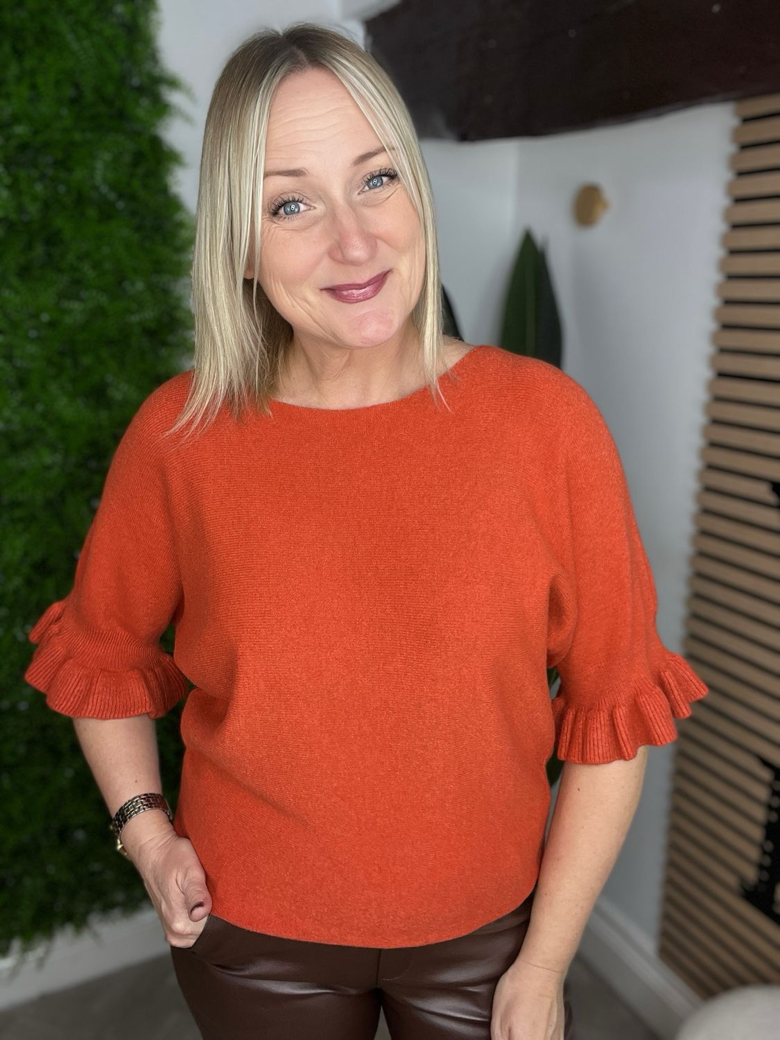 Scalloped Edges Jumper - Burnt Orange