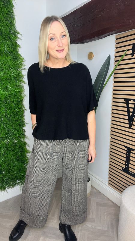 Tartan Large Turn Up Trousers - Black Wide Leg