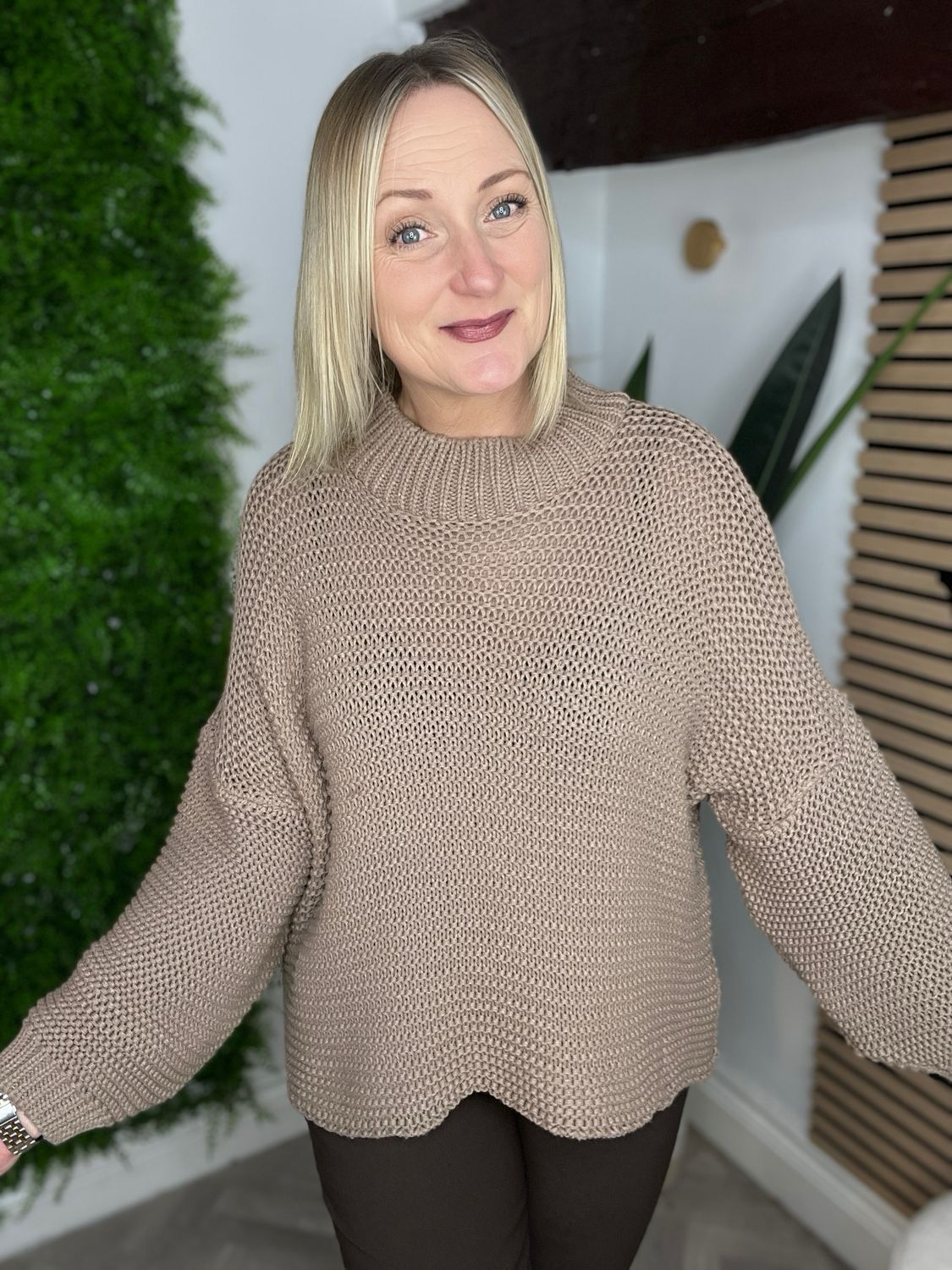 Chunky Knit Stitch Jumper - Mocha
