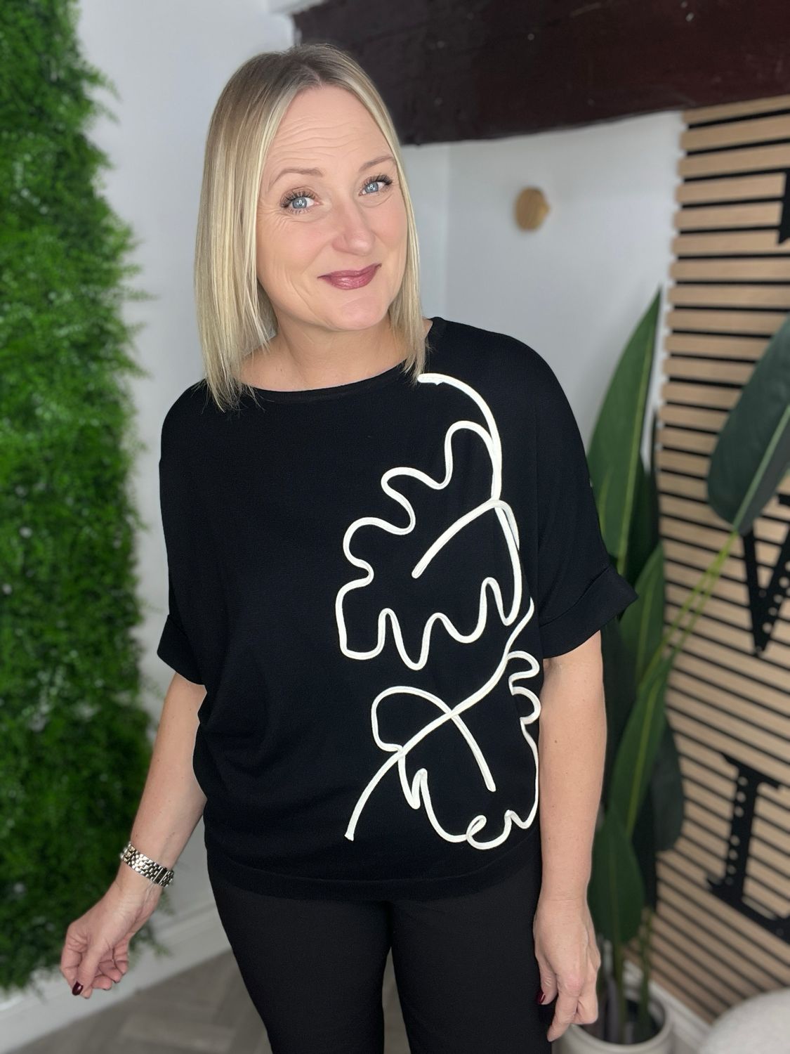 Leaf Appliqué - Black