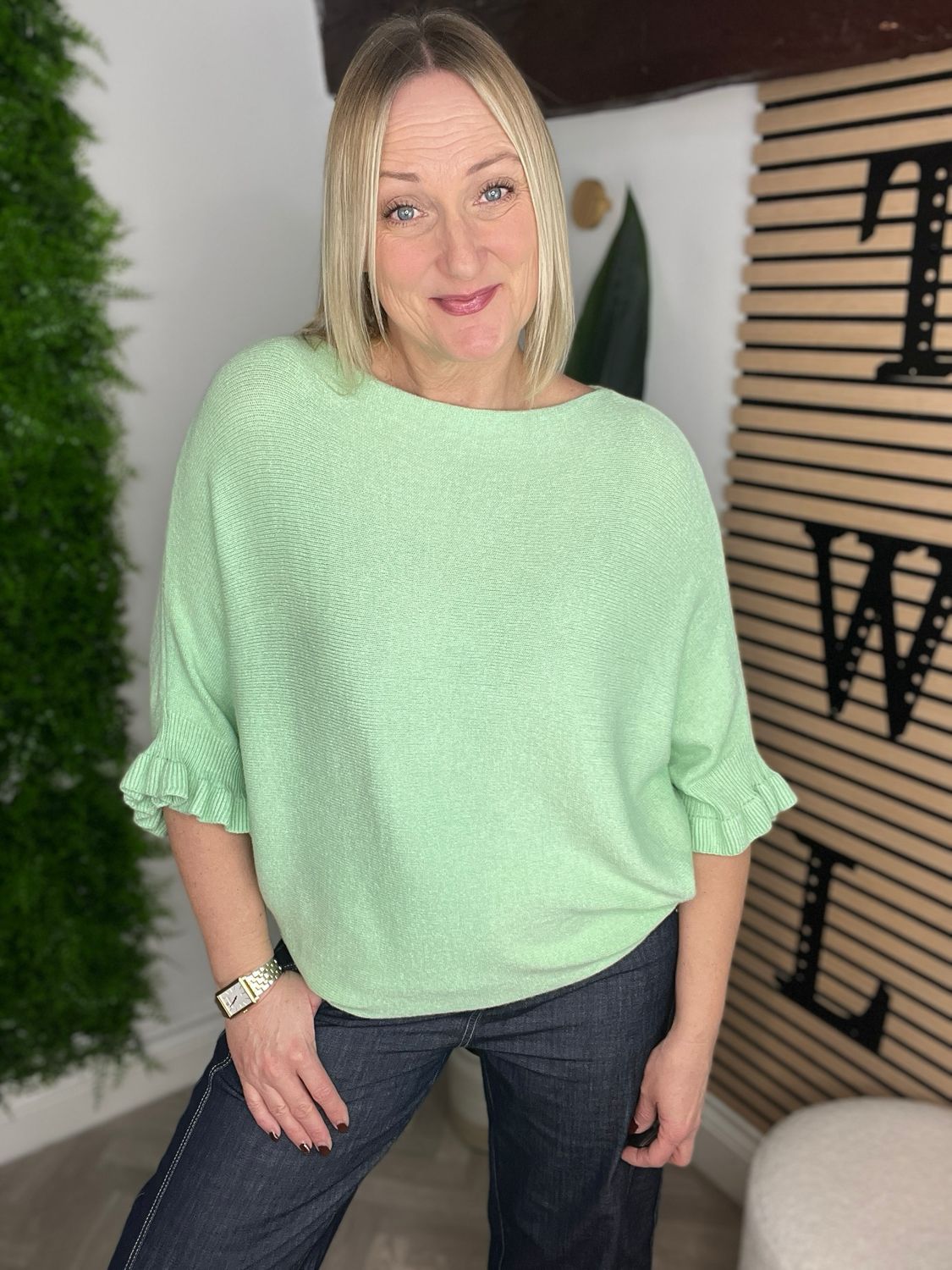 Scalloped Edged Jumper - Pistachio Green