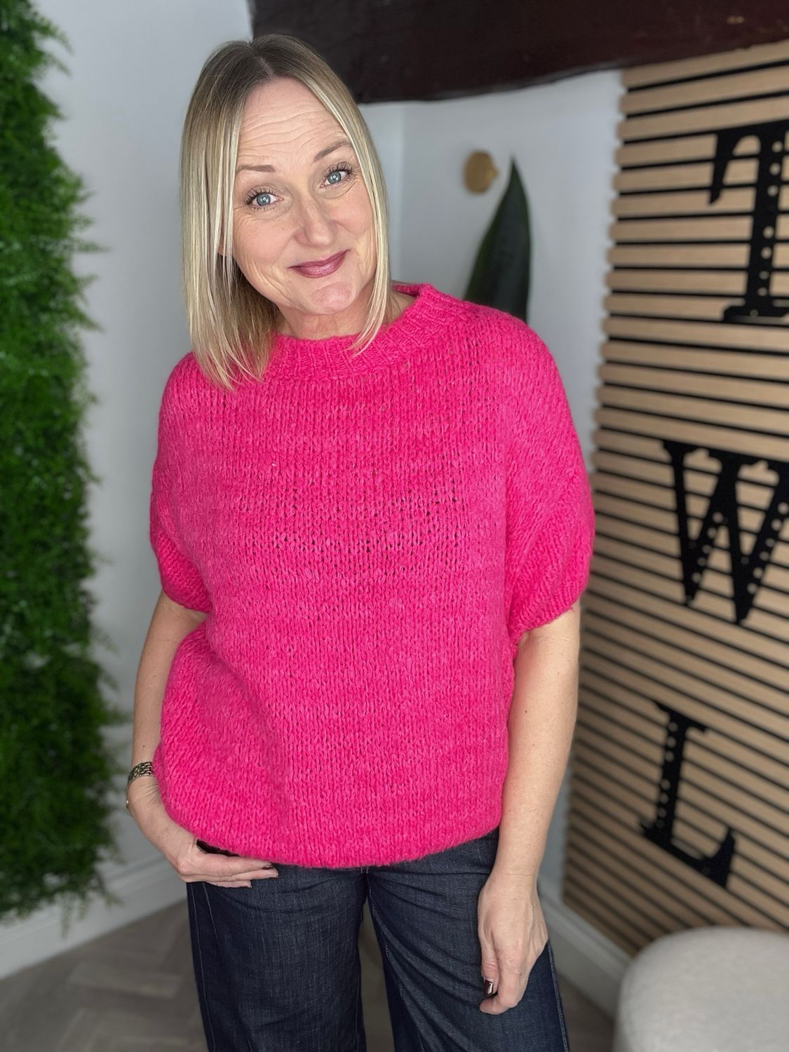 Short Sleeve Knit Jumper - Hot Pink