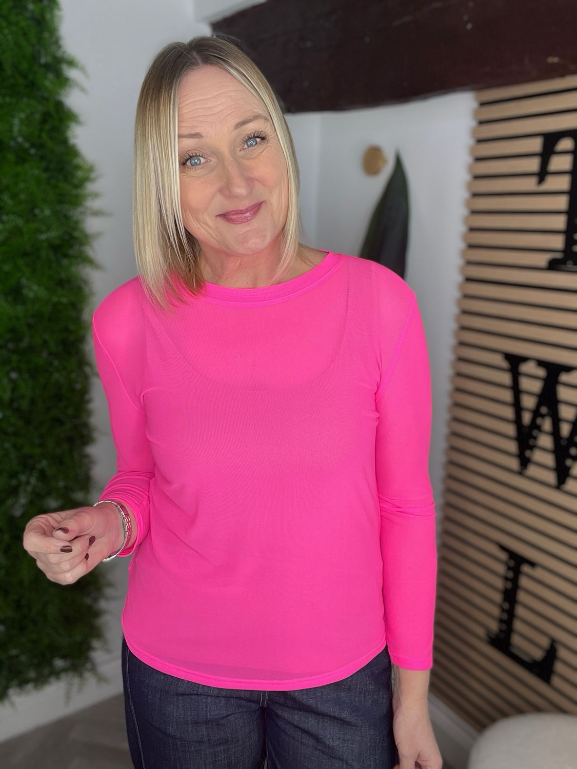 Mesh Top - Neon Pink