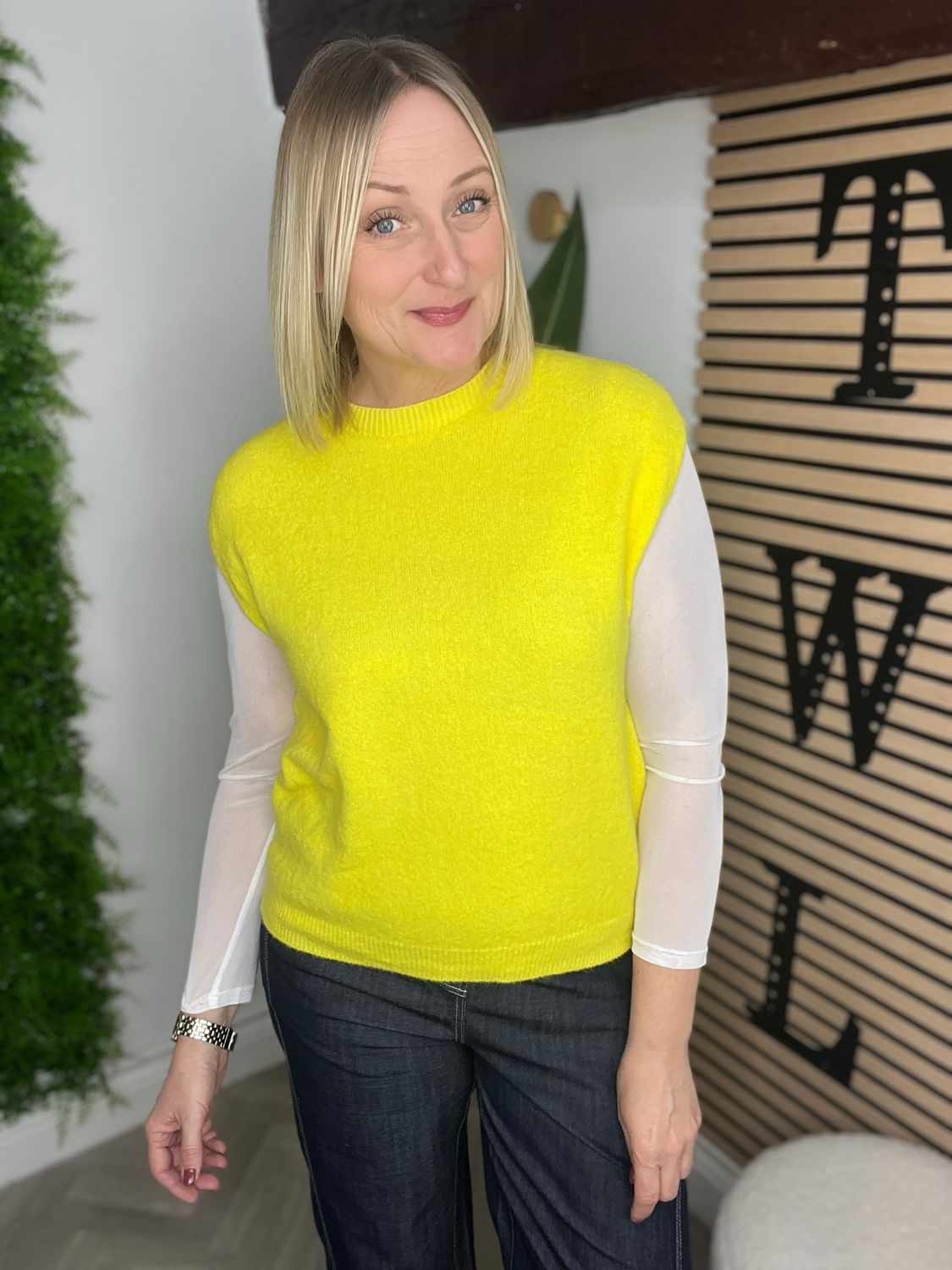 Tank Top Light Knit - Canary Yellow