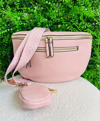 Crossbody Curved Bag - Rose