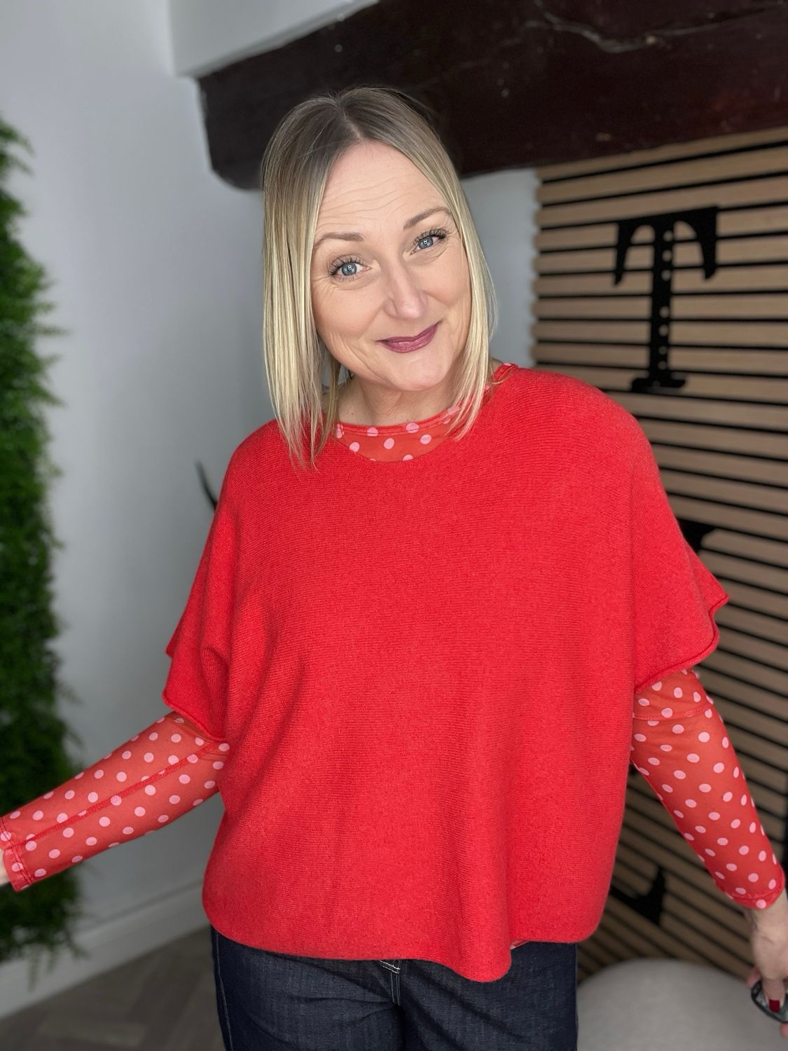 Box Fit Knit - Tomato Red