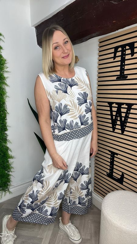 2 Piece Co Ord Set - White & Navy