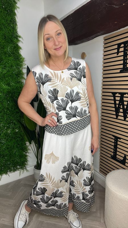 2 Piece Co Ord Set - White & Black