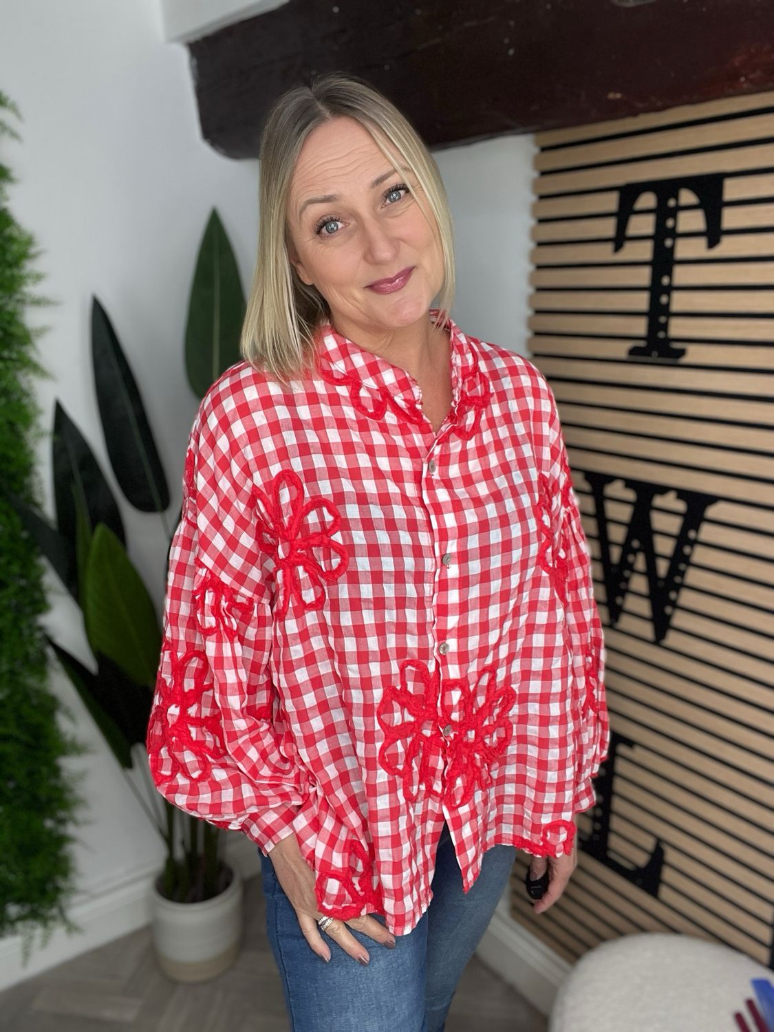 Gingham & Appliqué Shirt - Red