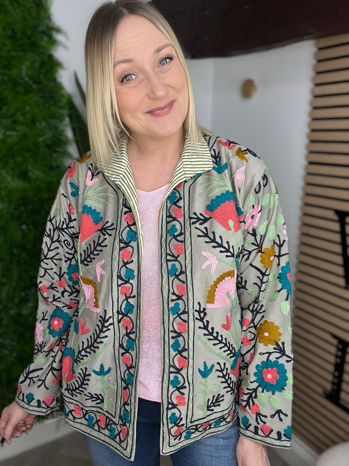 Embroidered Edge To Edge Jacket Reversible - Sage Mix