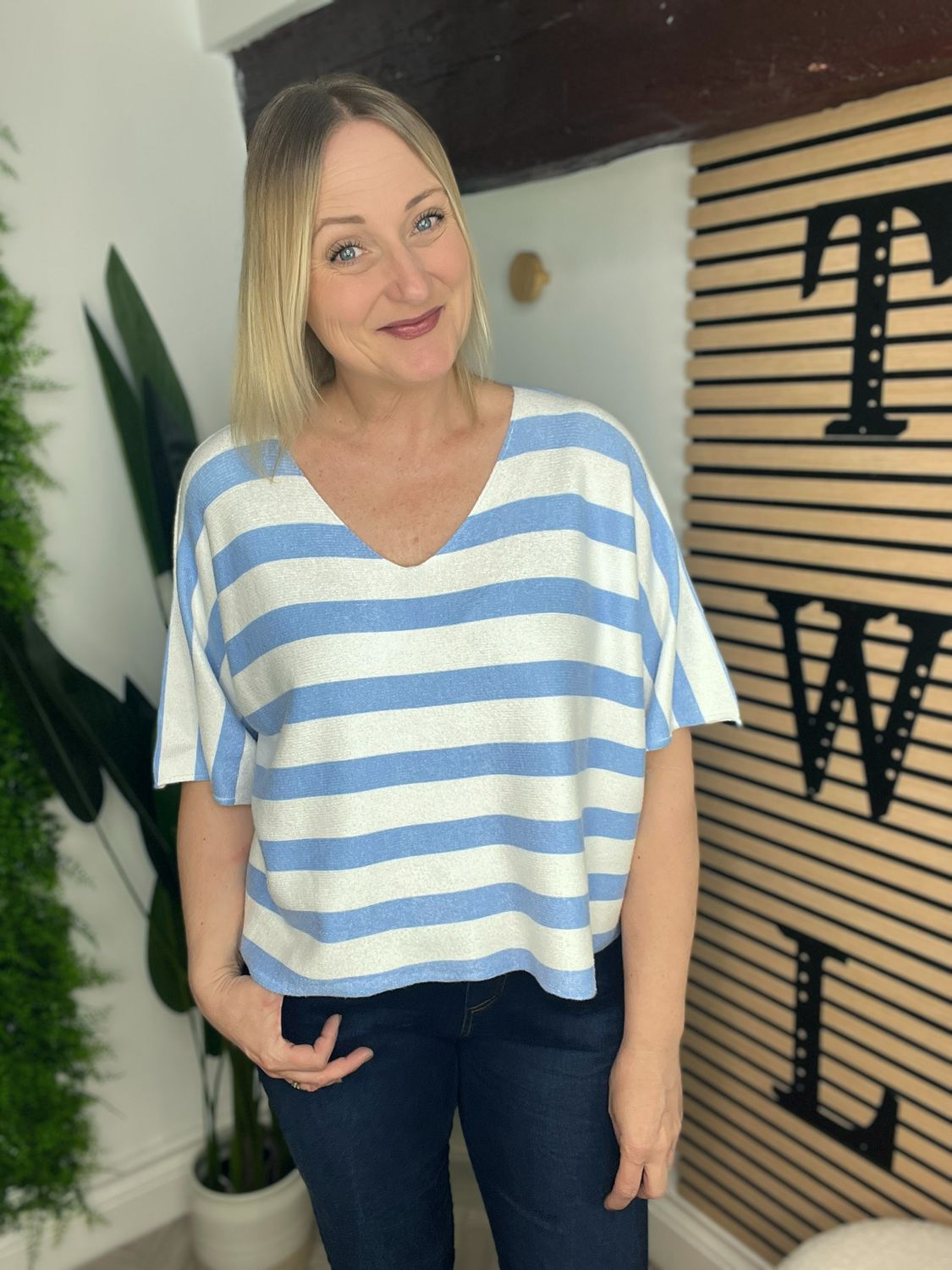 Box Fit Stripe V Neck Knit - Light Blue