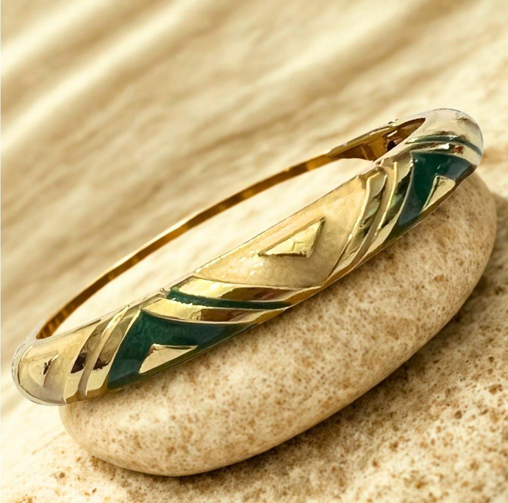 Gold Cuff With Spring Opening - Cream & Green