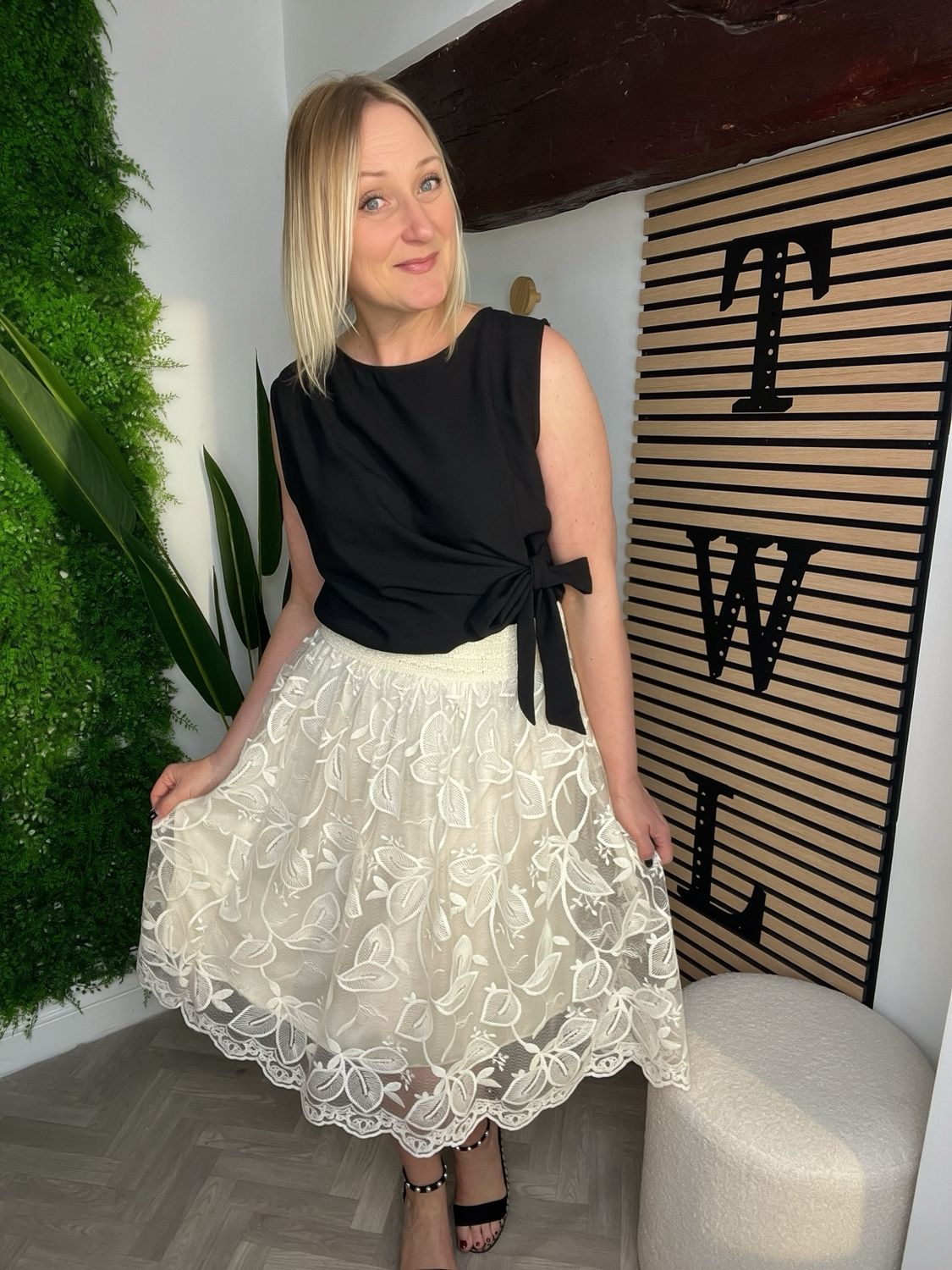 Lace Detailed Skirt - Ecru/Cream