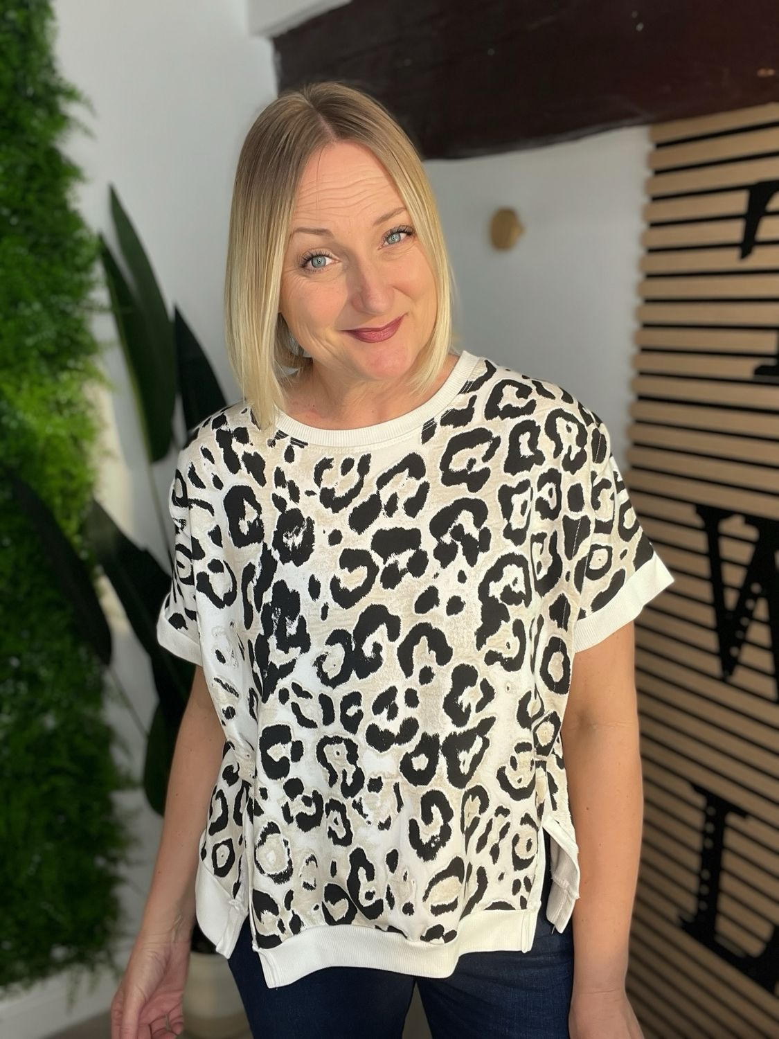 Short Sleeve Sweatshirt Animal Print - Black