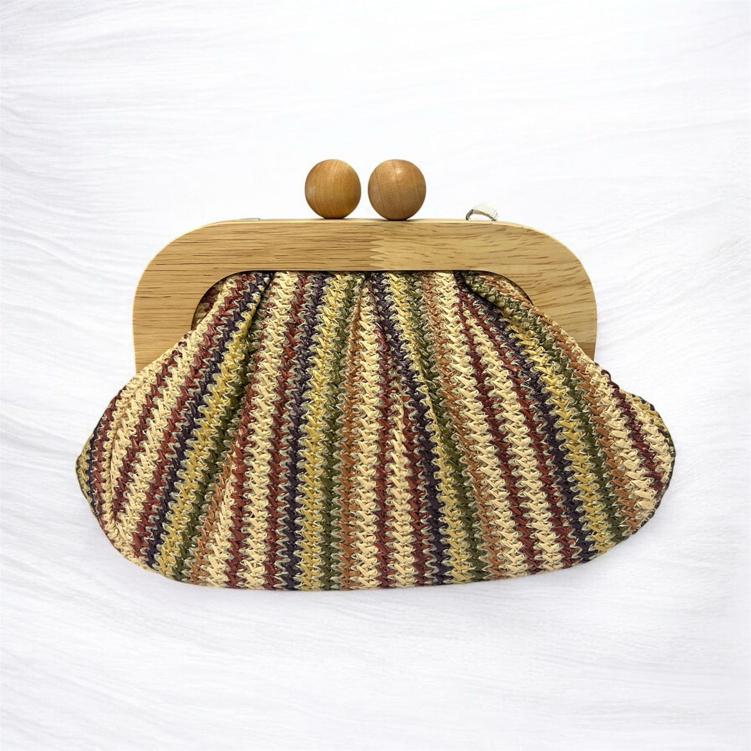 Medium Clutch With Wooden Closure