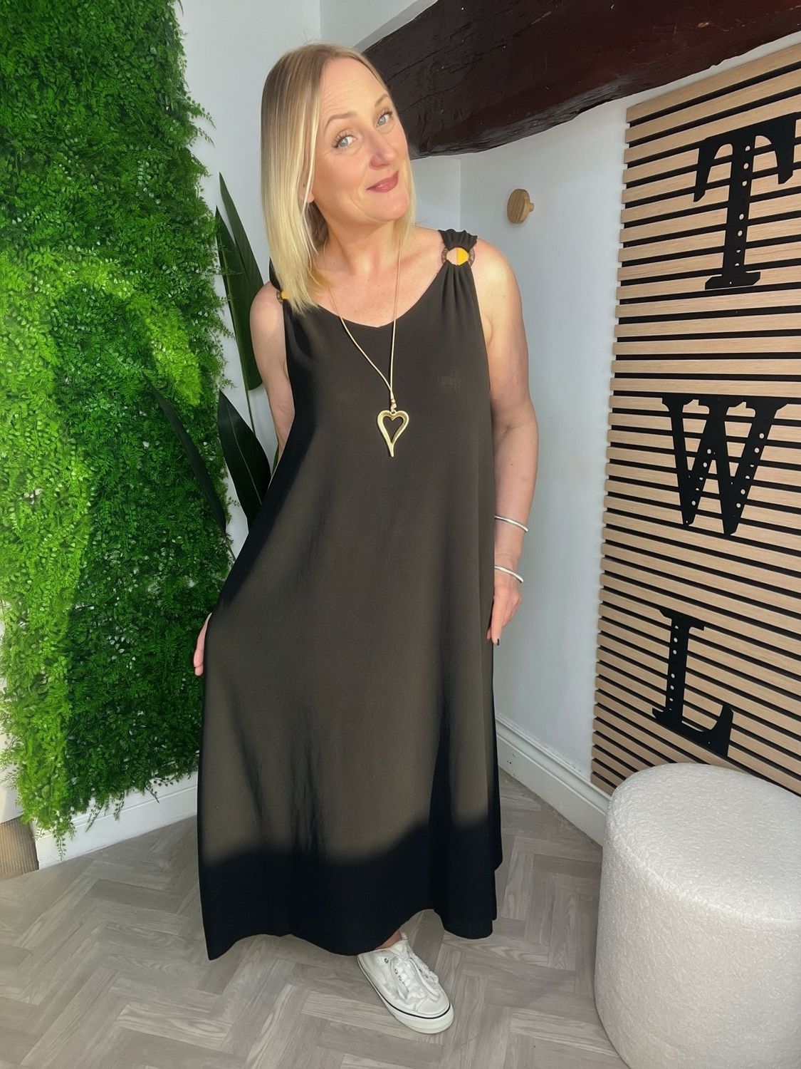 Aline Summer Dress With Wooden Buckle Detail - Black