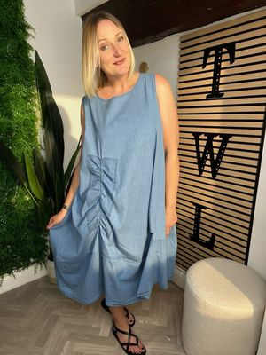 Denim Dress With Ruched Detail - Light Wash