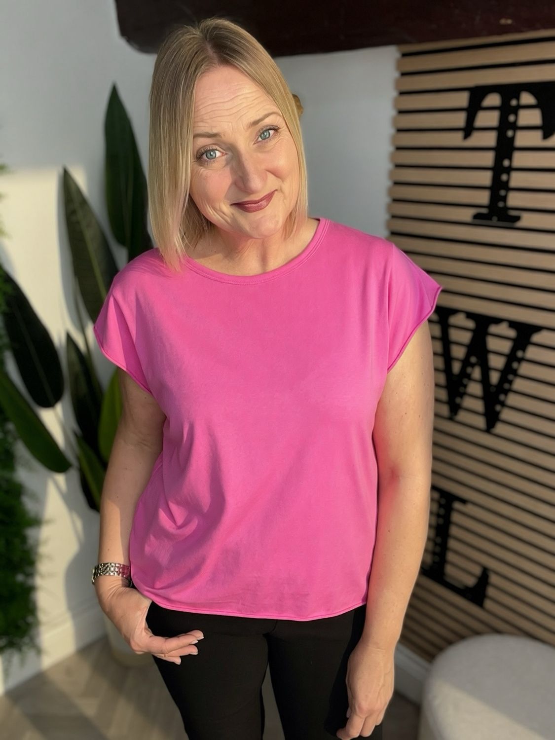 Flutter Sleeve Tee - Pink