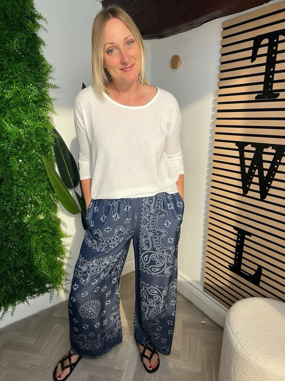 Chambray Wide Le Pattern Trousers - Indigo