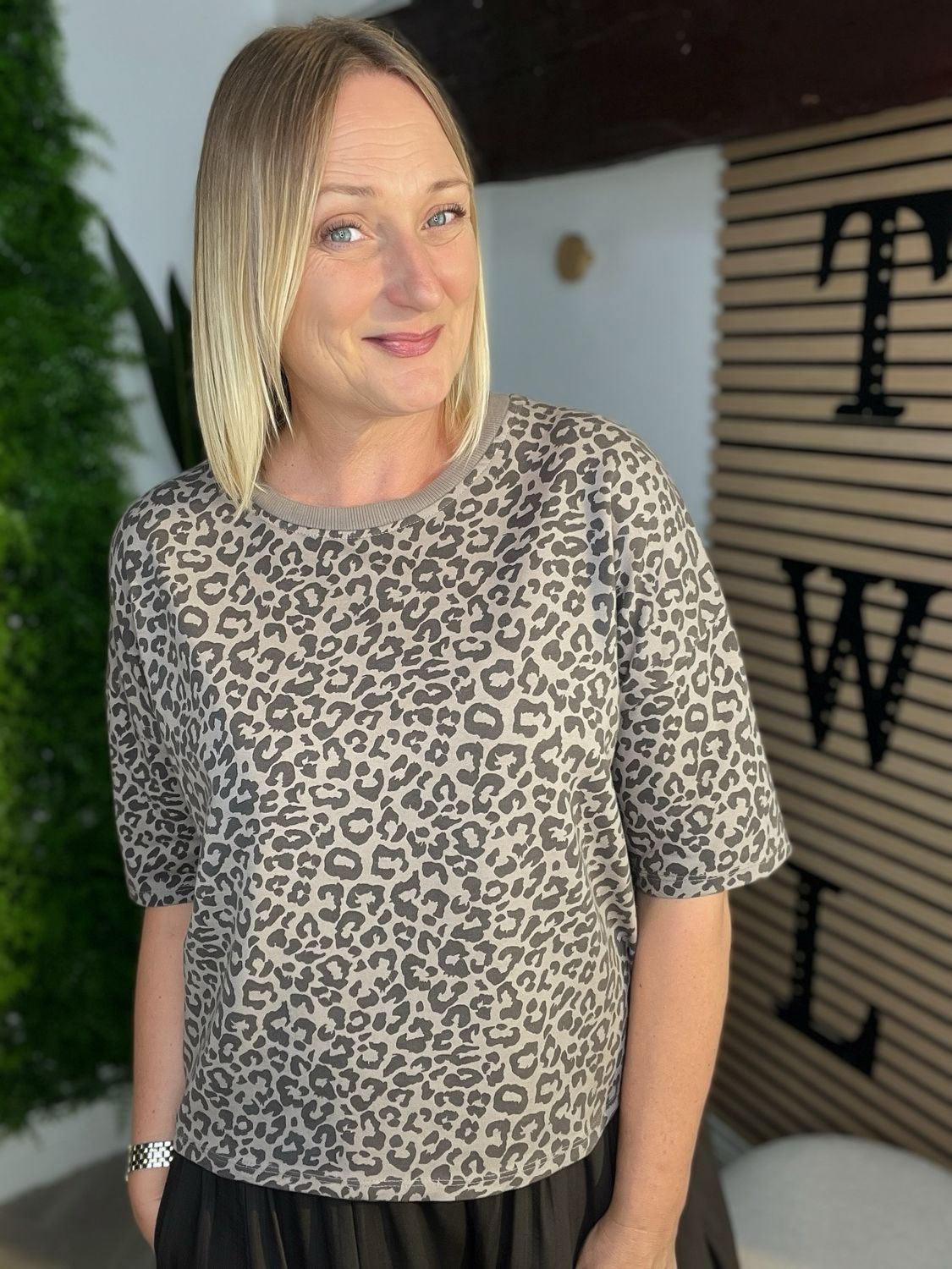 Animal Box Fit Top - Taupe & Chocolate